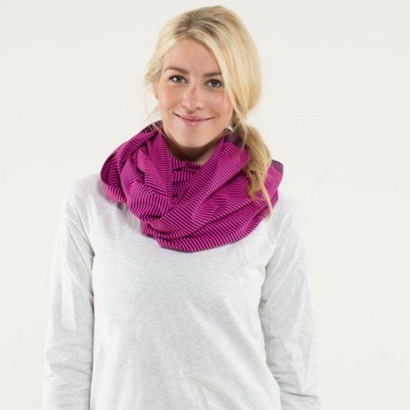 EUC! Lululemon Vinyasa Scarf- Hyper Stripe Raspberry Glo Lite - Picture 2 of 6